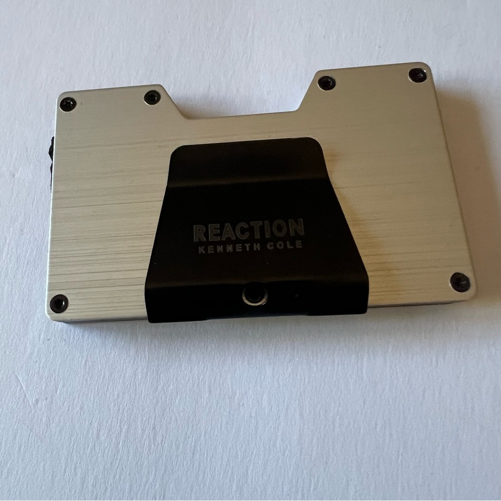 KENNETH COLE REACTION SLIM METAL CARD CASE/MONEY CLIP SILVER NWOT